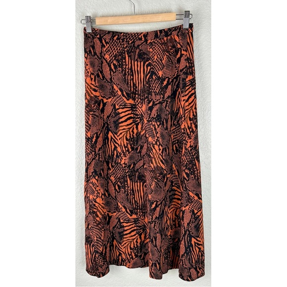 Aritzia Wilfred Midi Skirt Animal Print in Moroccan Spice / Black, size 0 - Picture 4 of 11